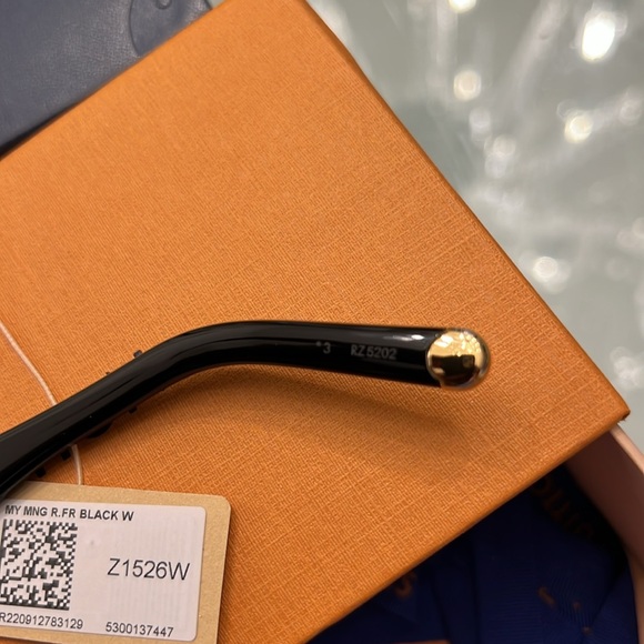 Authentic Louis Vuitton My Monogram Cat Eye Sunglasses Z1526W amazing! - Picture 15 of 16